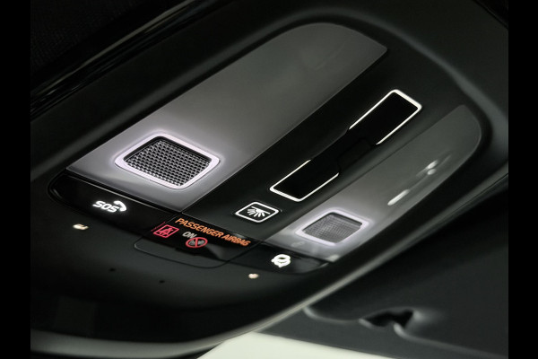 Volvo V60 2.0 T6 Plug-in hybrid AWD Plus Dark Open dak | Harman/Kardon | Adapt. cruise | 360 camera | Verwarmde voorruit | Stuur-/Stoelverwarming | Google | Keyless