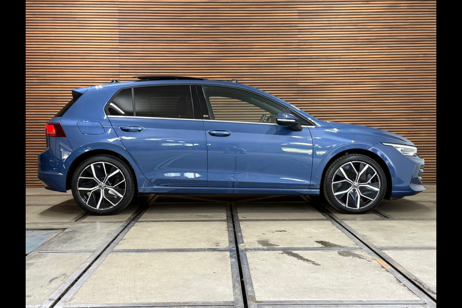 Volkswagen Golf 8.5 1.5 eTSI Style 50Jahre |Garantie t/m 2029 | Pano | DCC | Head-Up | ErgoActive | ACC | IQ LED +| Camera |