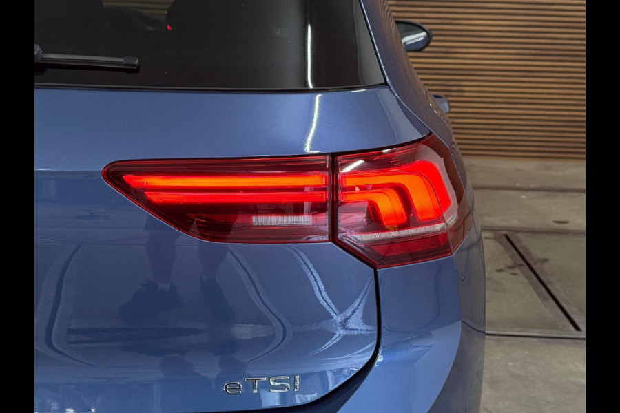 Volkswagen Golf 8.5 1.5 eTSI Style 50Jahre |Garantie t/m 2029 | Pano | DCC | Head-Up | ErgoActive | ACC | IQ LED +| Camera |