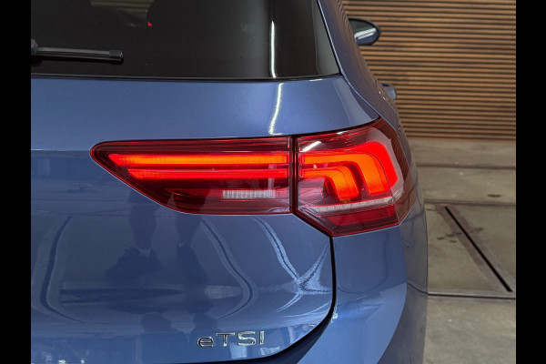 Volkswagen Golf 8.5 1.5 eTSI Style 50Jahre |Garantie t/m 2029 | Pano | DCC | Head-Up | ErgoActive | ACC | IQ LED +| Camera |