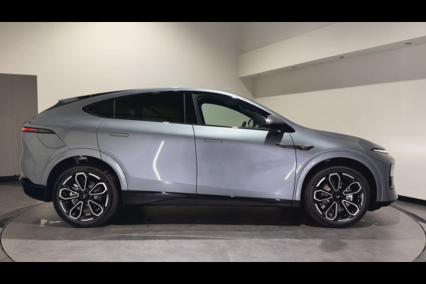 XPeng G6 RWD Long Range | Donker Interieur