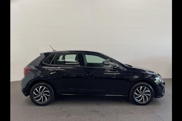 Volkswagen Polo 1.0 TSI Life Navigatie App Connect / Android Auto / Apple Carplay Airco Lichtmetalen Velgen Digitale Cockpit Cruise Control