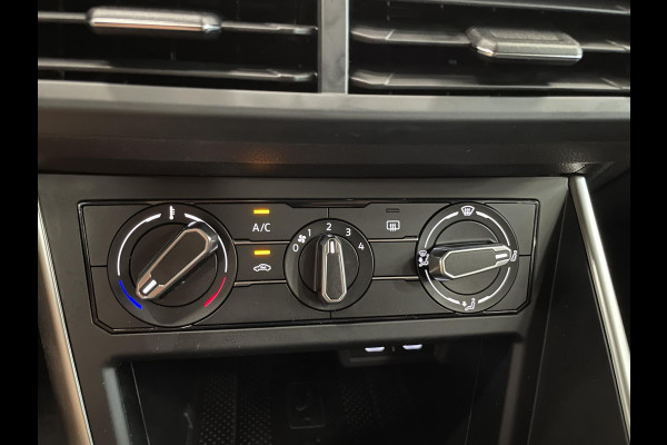Volkswagen Polo 1.0 TSI Life Navigatie App Connect / Android Auto / Apple Carplay Airco Lichtmetalen Velgen Digitale Cockpit Cruise Control