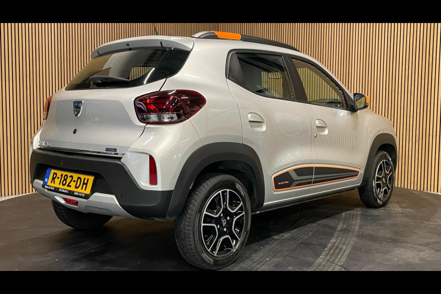 Dacia Spring Comfort Plus (Orange Pack) 27 kWh|AIRCO|LEDER|CARPLAY|CRUISE CTRL|ACHTERUITRIJCAMERA|NAVI|PARKEERSENS|LMV|NIEUWSTAAT|
