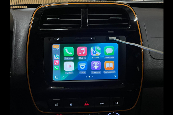 Dacia Spring Comfort Plus (Orange Pack) 27 kWh|AIRCO|LEDER|CARPLAY|CRUISE CTRL|ACHTERUITRIJCAMERA|NAVI|PARKEERSENS|LMV|NIEUWSTAAT|