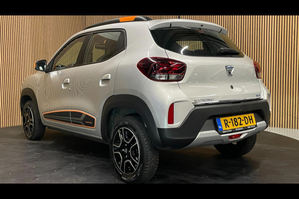 Dacia Spring Comfort Plus (Orange Pack) 27 kWh|AIRCO|LEDER|CARPLAY|CRUISE CTRL|ACHTERUITRIJCAMERA|NAVI|PARKEERSENS|LMV|NIEUWSTAAT|