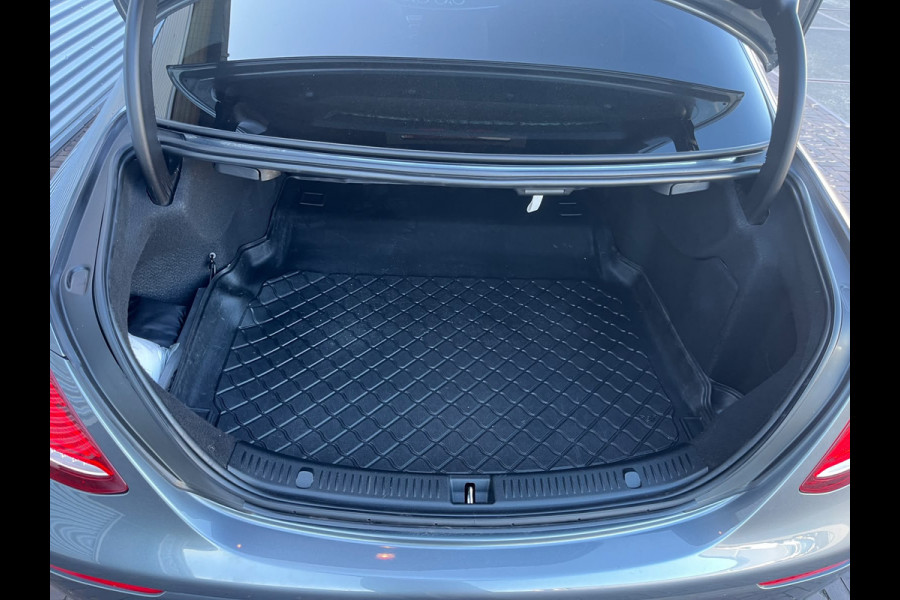 Mercedes-Benz E-Klasse 220 d Business Solution AMG Plus Upgrade Edition lage km