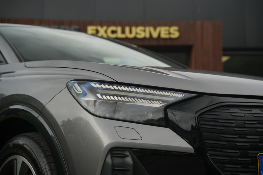 Audi Q4 e-tron 35 Launch edition Advanced 55 kWh Verkeersbord detectie Koplampreiniging Trekhaak uitklapbaar DAB Parkeersensoren voor en achter 20"L.M.