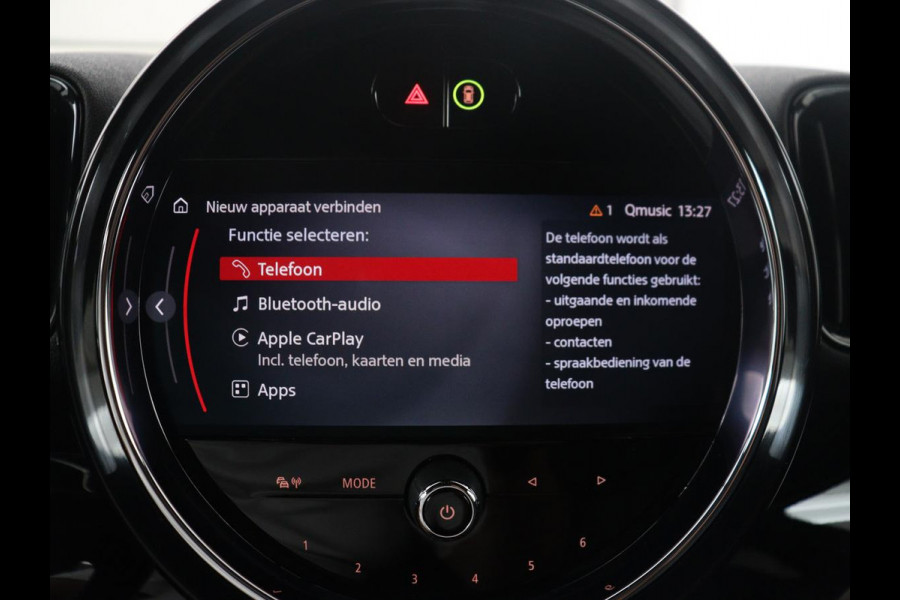 MINI Countryman 1.5 Cooper Classic | Leder | Cruise control | Stoelverwarming | Camera | Park assist | Navigatie | Carplay | Sfeerverlichting | Climate control | Trekhaak | 18" velgen