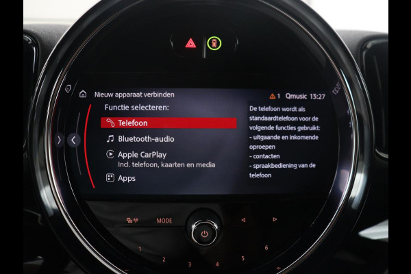 MINI Countryman 1.5 Cooper Classic | Leder | Cruise control | Stoelverwarming | Camera | Park assist | Navigatie | Carplay | Sfeerverlichting | Climate control | Trekhaak | 18" velgen