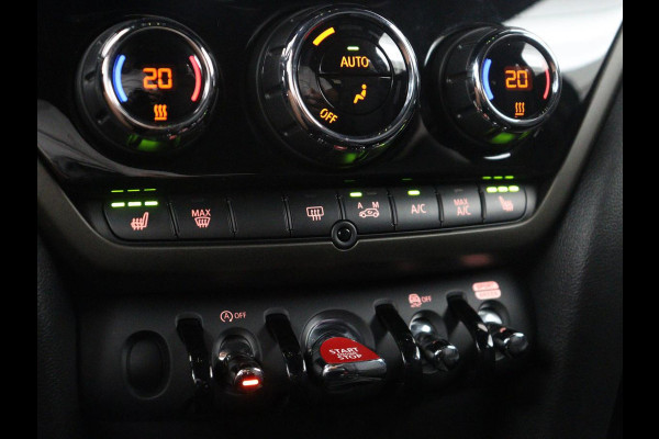 MINI Countryman 1.5 Cooper Classic | Leder | Cruise control | Stoelverwarming | Camera | Park assist | Navigatie | Carplay | Sfeerverlichting | Climate control | Trekhaak | 18" velgen