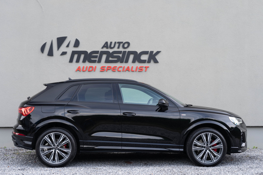 Audi Q3 45 TFSI e S-line/ 20 Inch/ Achter Camera/ s-line interieur/ 180kW