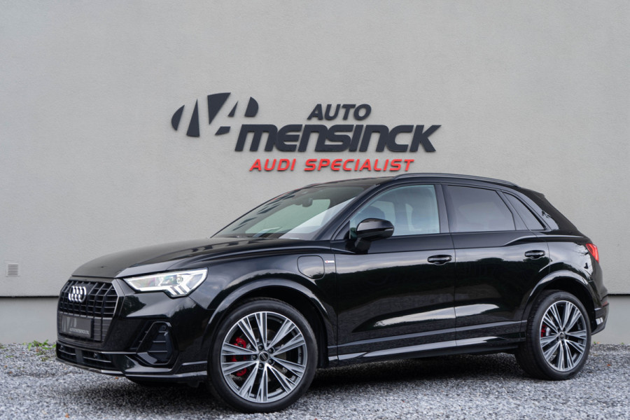 Audi Q3 45 TFSI e S-line/ 20 Inch/ Achter Camera/ s-line interieur/ 180kW