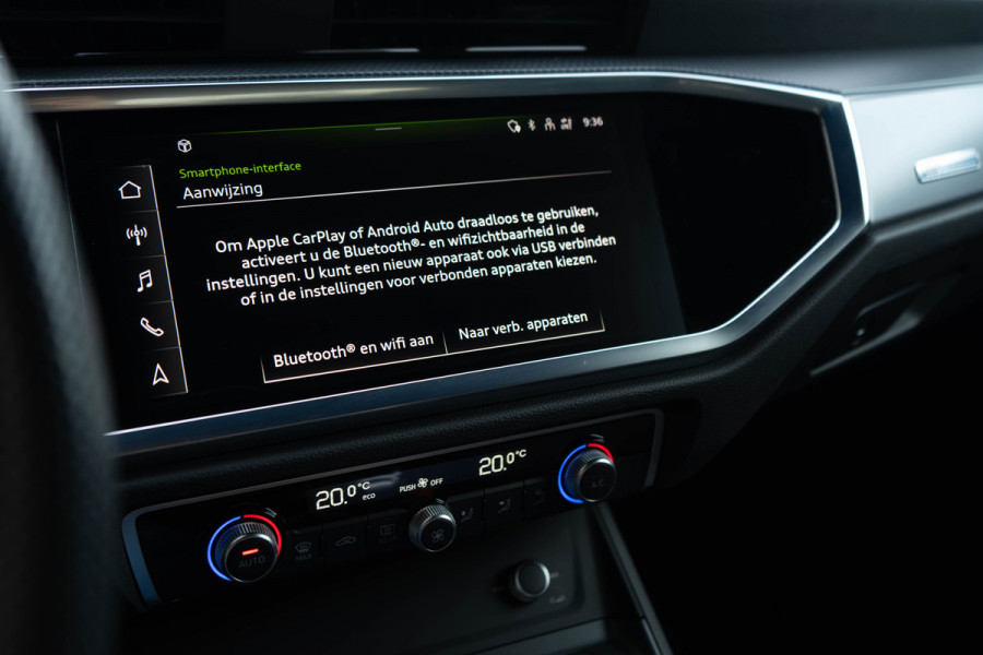 Audi Q3 45 TFSI e S-line/ 20 Inch/ Achter Camera/ s-line interieur/ 180kW