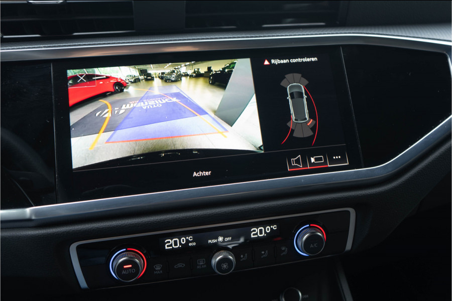 Audi Q3 45 TFSI e S-line/ 20 Inch/ Achter Camera/ s-line interieur/ 180kW