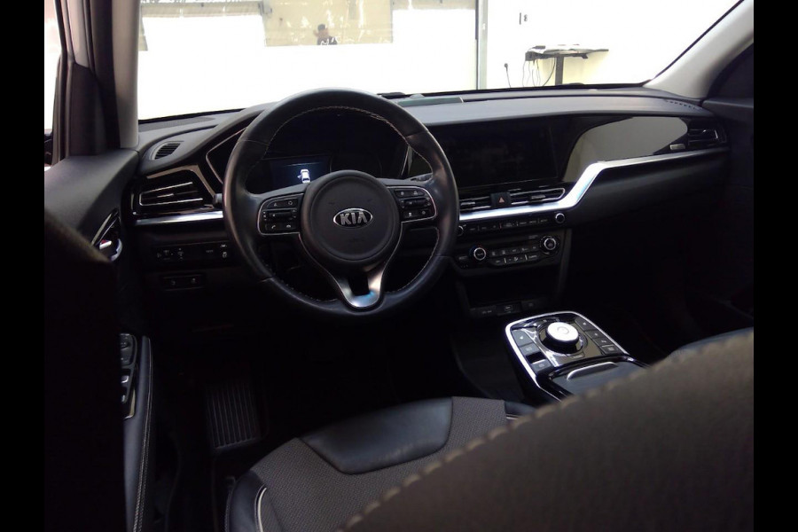 Kia e-Niro DynamicPlusLine 64 kWh|PANO|NLAUTO|NAP|ELECTRIC|