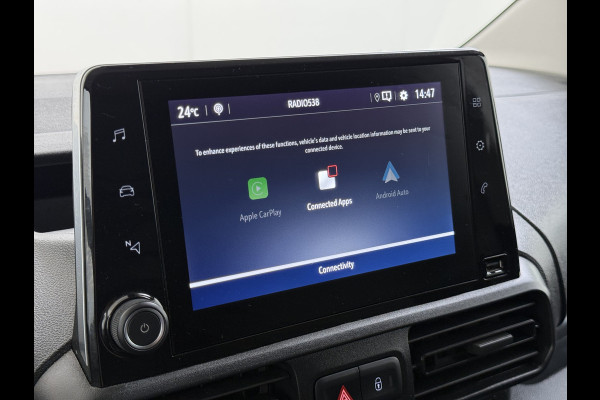 Opel Combo 1.5D 102PK Trekhaak Inbouwkast Navi Camera Apple Carplay Android Auto Airco Pdc Cruise Control DAB Bluetooth Betonplex Vloer Wandbetimmering 1.000KG Trekgewicht 1e Eigenaar Origineel Nederlandse Auto