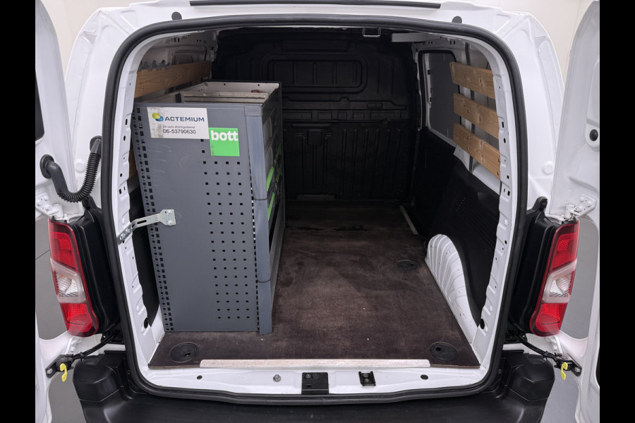 Opel Combo 1.5D 102PK Trekhaak Inbouwkast Navi Camera Apple Carplay Android Auto Airco Pdc Cruise Control DAB Bluetooth Betonplex Vloer Wandbetimmering 1.000KG Trekgewicht 1e Eigenaar Origineel Nederlandse Auto