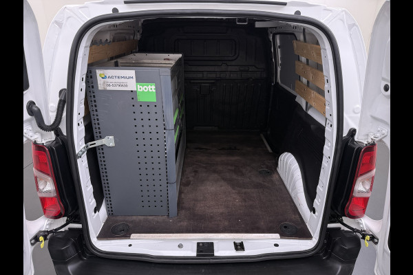 Opel Combo 1.5D 102PK Trekhaak Inbouwkast Navi Camera Apple Carplay Android Auto Airco Pdc Cruise Control DAB Bluetooth Betonplex Vloer Wandbetimmering 1.000KG Trekgewicht 1e Eigenaar Origineel Nederlandse Auto