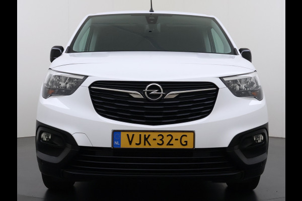 Opel Combo 1.5D 102PK Trekhaak Inbouwkast Navi Camera Apple Carplay Android Auto Airco Pdc Cruise Control DAB Bluetooth Betonplex Vloer Wandbetimmering 1.000KG Trekgewicht 1e Eigenaar Origineel Nederlandse Auto