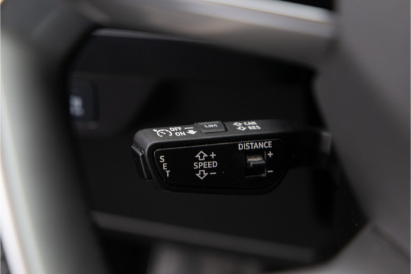 Audi Q4 e-tron 40 Launch edition S Competition 77 kWh RS-Stoelen, SONOS, Adapt. cruise