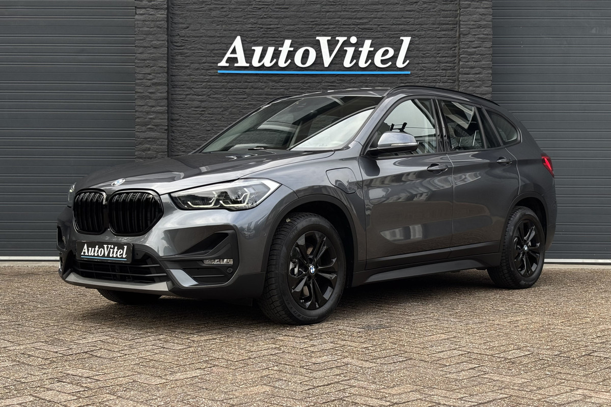BMW X1 xDrive25e | Leder | Stoelverwarming | PDC V+A | LED | NAVI | 35X op voorraad