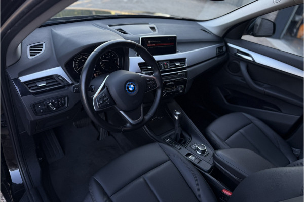 BMW X1 xDrive25e | Leder | Stoelverwarming | PDC V+A | LED | NAVI | 35X op voorraad