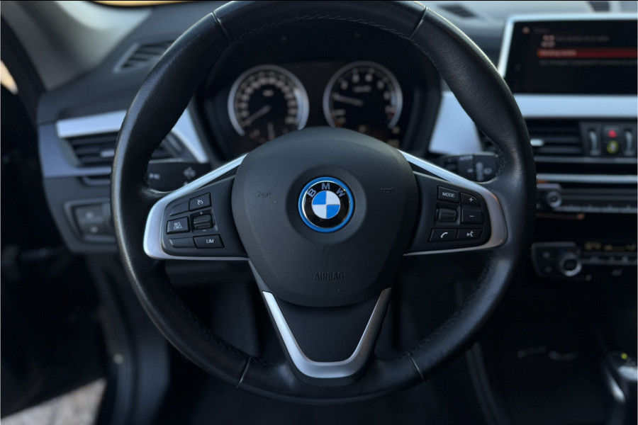 BMW X1 xDrive25e | Leder | Stoelverwarming | PDC V+A | LED | NAVI | 35X op voorraad