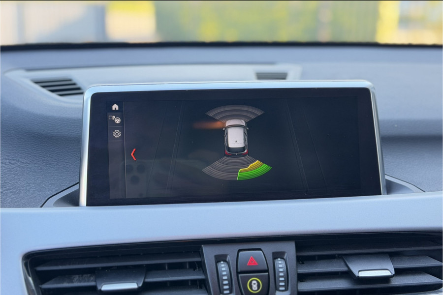 BMW X1 xDrive25e | Leder | Stoelverwarming | PDC V+A | LED | NAVI | 35X op voorraad