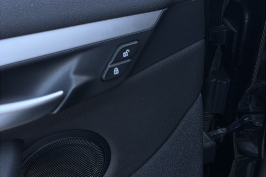 BMW X1 xDrive25e | Leder | Stoelverwarming | PDC V+A | LED | NAVI | 35X op voorraad
