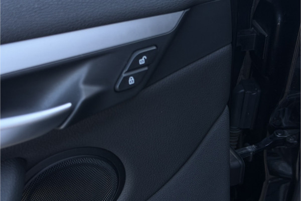 BMW X1 xDrive25e | Leder | Stoelverwarming | PDC V+A | LED | NAVI | 35X op voorraad