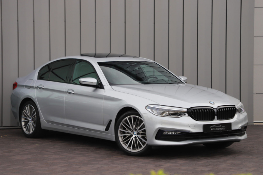 BMW 5 Serie 520i High Executive Aut8 | 184PK | Panoramadak | Sfeerverlichting | Comfortstoelen + Memory | Vol leder | Zonnenschermen | Camer