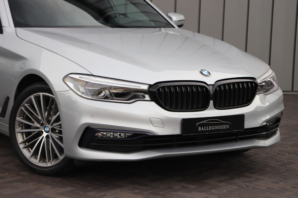 BMW 5 Serie 520i High Executive Aut8 | 184PK | Panoramadak | Sfeerverlichting | Comfortstoelen + Memory | Vol leder | Zonnenschermen | Camer