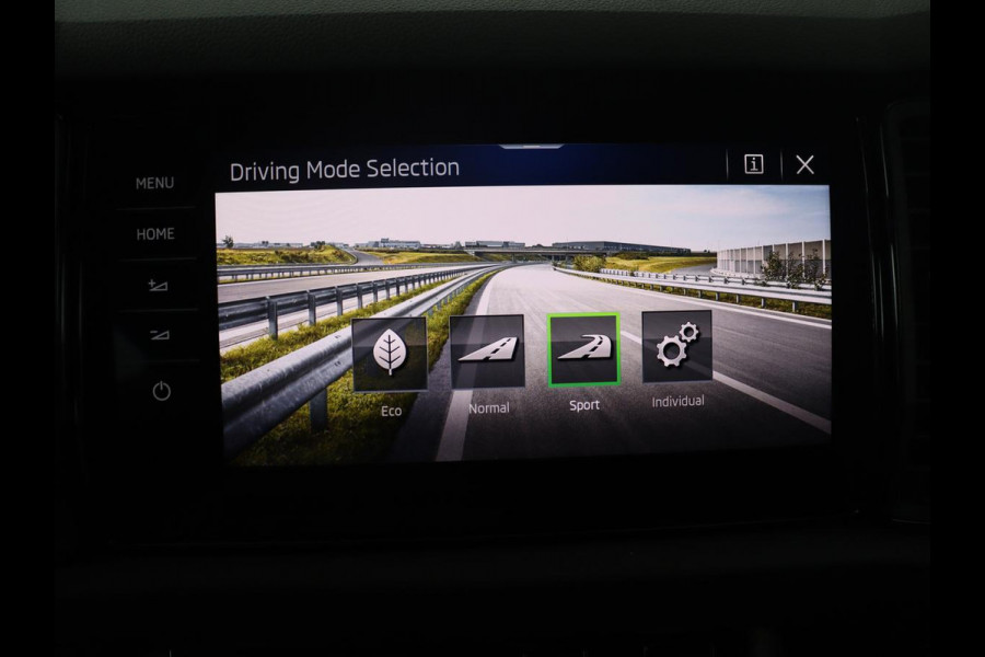 Škoda Kodiaq 1.5 TSI Sportline Business | Leder/alcantara | Memory | Cruise control | Stuur/stoel verwarming | Canton Sound | Carplay | Carplay | Camera | Park assist | Trekhaak | Elektrische achterklep
