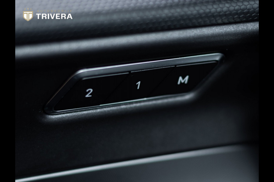 Lynk & Co 01 Lynk & Co 01 1.5 l SoH 96% l 360°camera l PANO l INFINITY Sound l Zwrt Hemel l 1ste eig. l BTW Auto l CARPLAY