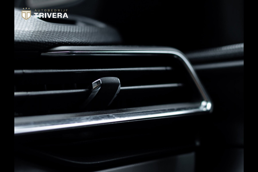 Lynk & Co 01 Lynk & Co 01 1.5 l SoH 96% l 360°camera l PANO l INFINITY Sound l Zwrt Hemel l 1ste eig. l BTW Auto l CARPLAY