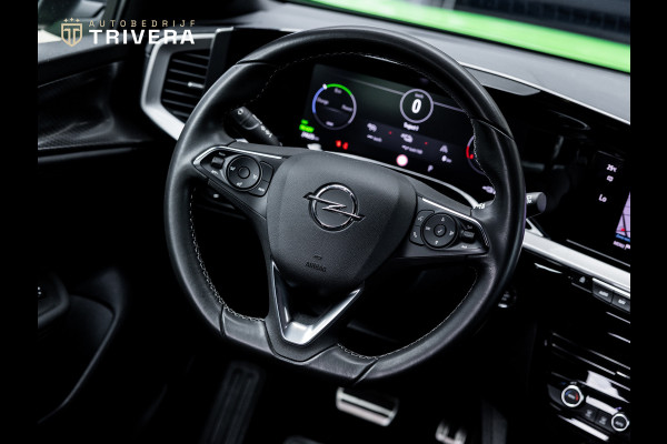 Opel Mokka-e GS Line 50-kWh 11kw bl. l SoH 100% l CAM l NAVI l BTW Auto l Climate l CARPLAY l Zo goed als nieuw l zeer lage KM