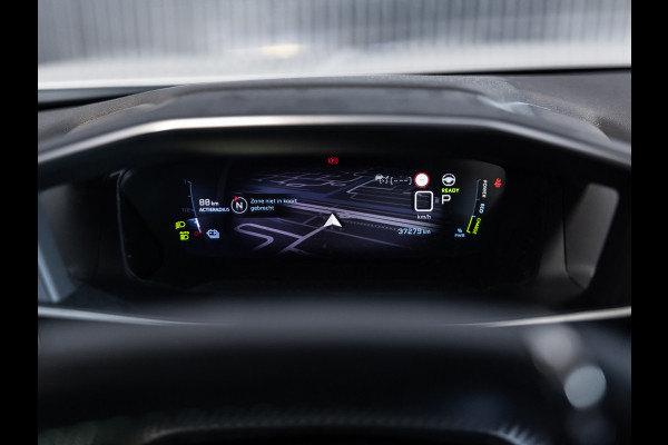 Peugeot e-2008 Peugeot E-2008 EV Active 50kWh l GT Line l SoH 96% l CAM. l 1ste eig. l NAV.l FULL OPTION l Als Nieuw