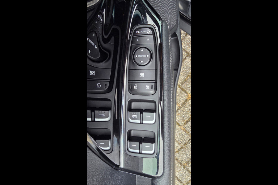 Kia Niro 1.6 GDi PHEV DynamicPlusLine | Trekhaak | parkeersensoren voor en achter