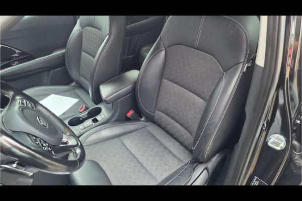 Kia Niro 1.6 GDi PHEV DynamicPlusLine | Trekhaak | parkeersensoren voor en achter