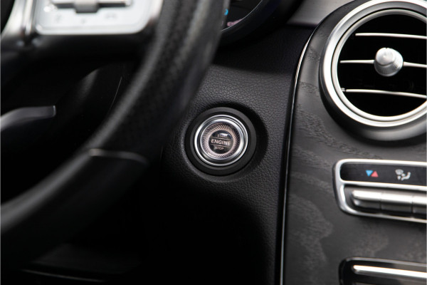 Mercedes-Benz GLC Coupé 300 4MATIC Premium AMG Schuifdak, Memory, Nightpakket 2020