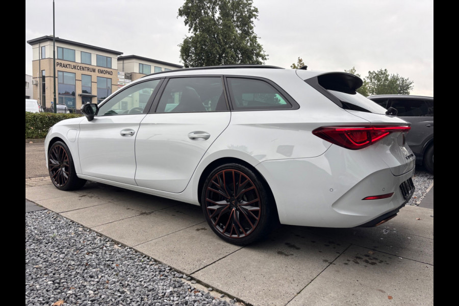 CUPRA Leon Sportstourer 1.4 TSI eHybrid 245pk PHEV | Panorama | Memory | BEATS