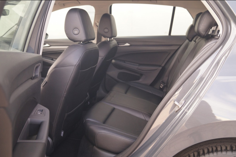 Volkswagen Golf 1.4 eHybrid PHEV Style Business -LEER-NAVI-ECC-LED-PDC-