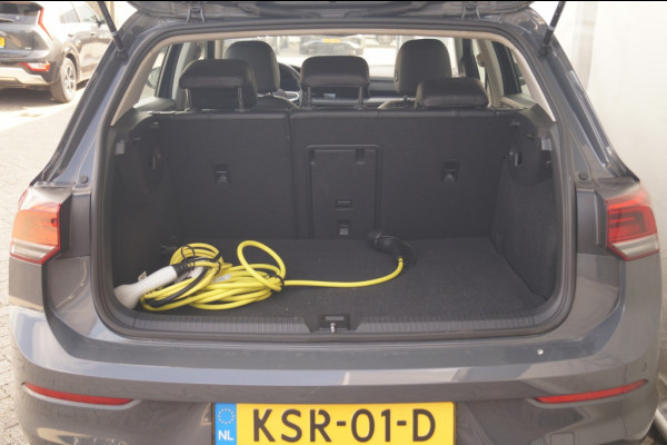 Volkswagen Golf 1.4 eHybrid PHEV Style Business -LEER-NAVI-ECC-LED-PDC-