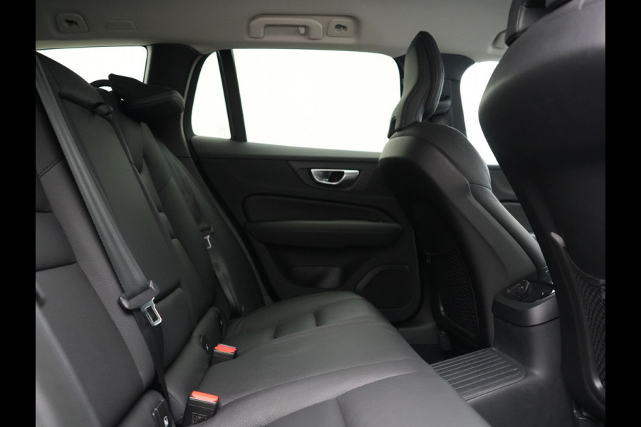 Volvo V60 T6 AWD Plus Bright PHEV 350pk Dealer O.H | Trekhaak Af Fabriek | Adaptive Cruise | Camera | Lederen Sportstoelen Memory & Verwarmd | Apple Carplay | Keyless | Google Assistant & Maps | Stuurverwarming | Pilot Assist | Virtual | Navigatie | DAB | 18"L.M | Plug In Hybrid |