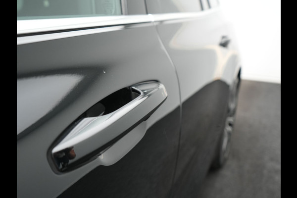 Volvo V60 T6 AWD Plus Bright PHEV 350pk Dealer O.H | Trekhaak Af Fabriek | Adaptive Cruise | Camera | Lederen Sportstoelen Memory & Verwarmd | Apple Carplay | Keyless | Google Assistant & Maps | Stuurverwarming | Pilot Assist | Virtual | Navigatie | DAB | 18"L.M | Plug In Hybrid |