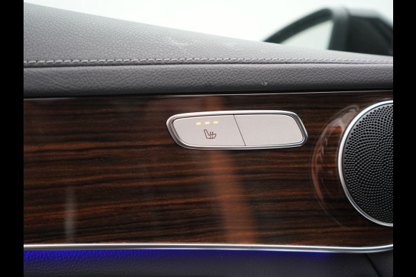 Mercedes-Benz GLC 300e 4MATIC Business Solution AMG PHEV 313pk Dealer O.H. | Trekhaak Af Fabriek | Panodak | Multi Beam LED | Alcantara Sportstoelen Verwarmd | Blis | Camera | Keyless | Sfeerverlichting | Apple Carplay | Navigatie | DAB | Cruise Control | Plug In Hybrid |