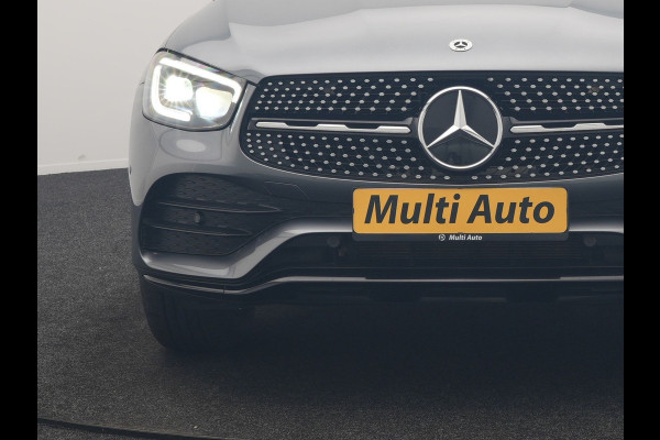 Mercedes-Benz GLC 300e 4MATIC Business Solution AMG PHEV 313pk Dealer O.H. | Trekhaak Af Fabriek | Panodak | Multi Beam LED | Alcantara Sportstoelen Verwarmd | Blis | Camera | Keyless | Sfeerverlichting | Apple Carplay | Navigatie | DAB | Cruise Control | Plug In Hybrid |