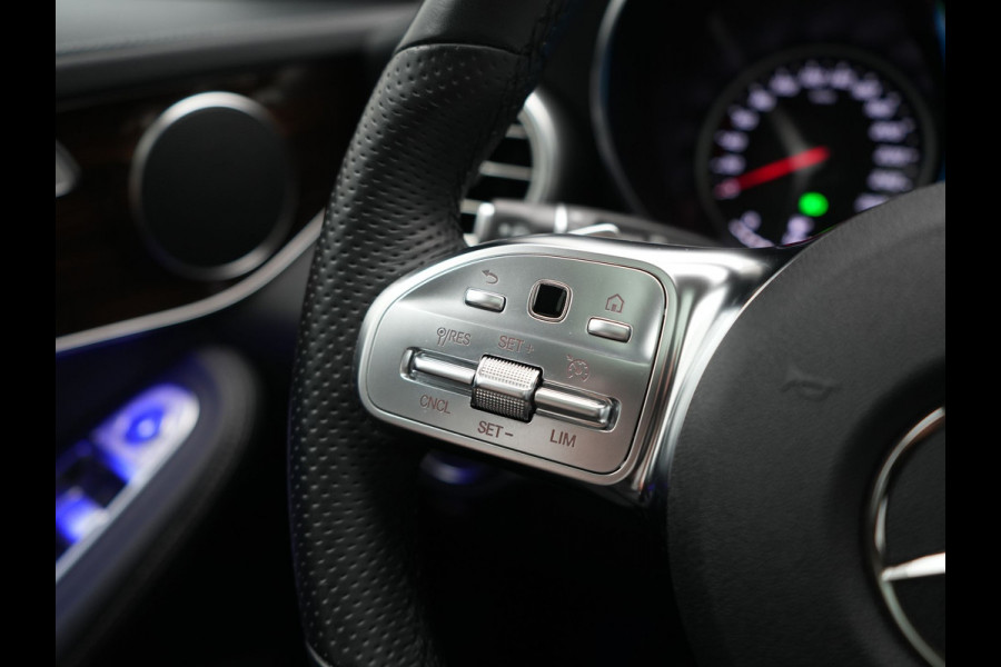 Mercedes-Benz GLC 300e 4MATIC Business Solution AMG PHEV 313pk Dealer O.H. | Trekhaak Af Fabriek | Panodak | Multi Beam LED | Alcantara Sportstoelen Verwarmd | Blis | Camera | Keyless | Sfeerverlichting | Apple Carplay | Navigatie | DAB | Cruise Control | Plug In Hybrid |