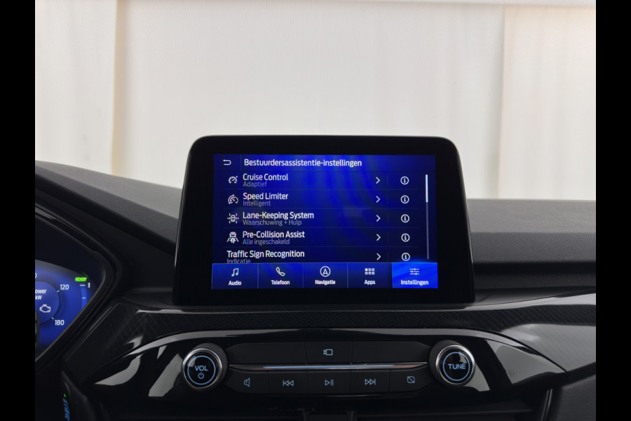 Ford Kuga 2.5 PHEV ST-Line (Plug-In) {SoH-86%} (INCL-BTW) Aut. *DIGI-COCKPIT | ADAPTIVE-CRUISE | BLINDSPOT | FULL-LED | KEYLESS | DAB | CARPLAY | NAVI-FULLMAP | HEATED-SPORTSEATS | PRIVACY-GLASS | 18"ALU*